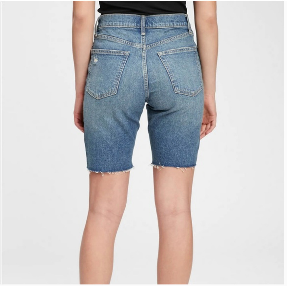 GAP 9" Bermuda Jean Shorts - Picture 3 of 8